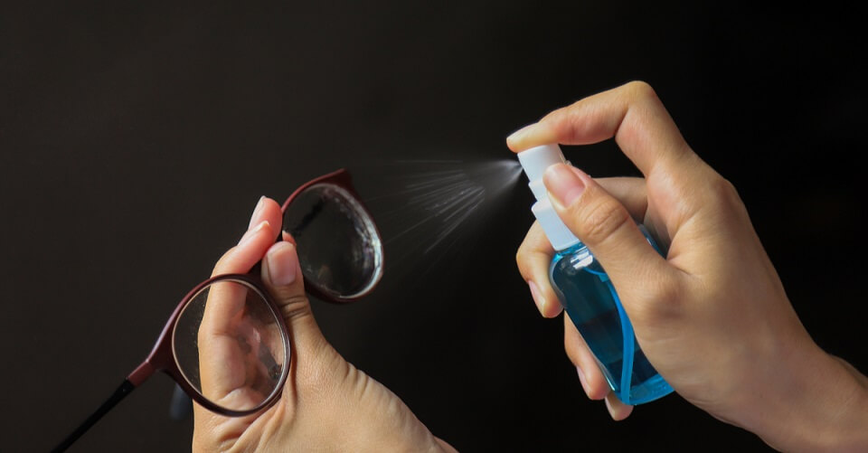 Glasses cleaning